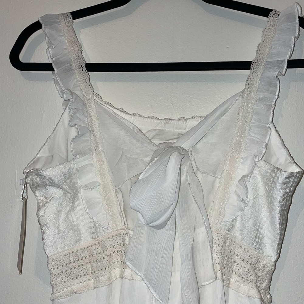ADORABLE white sundress with tie back and ruffles - Picture 8 of 13